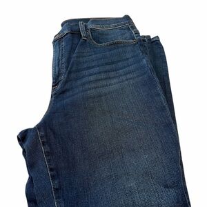 JCrew Essential Mid-rise Women’s 32x37 Strength Skinny Jeans NWOT